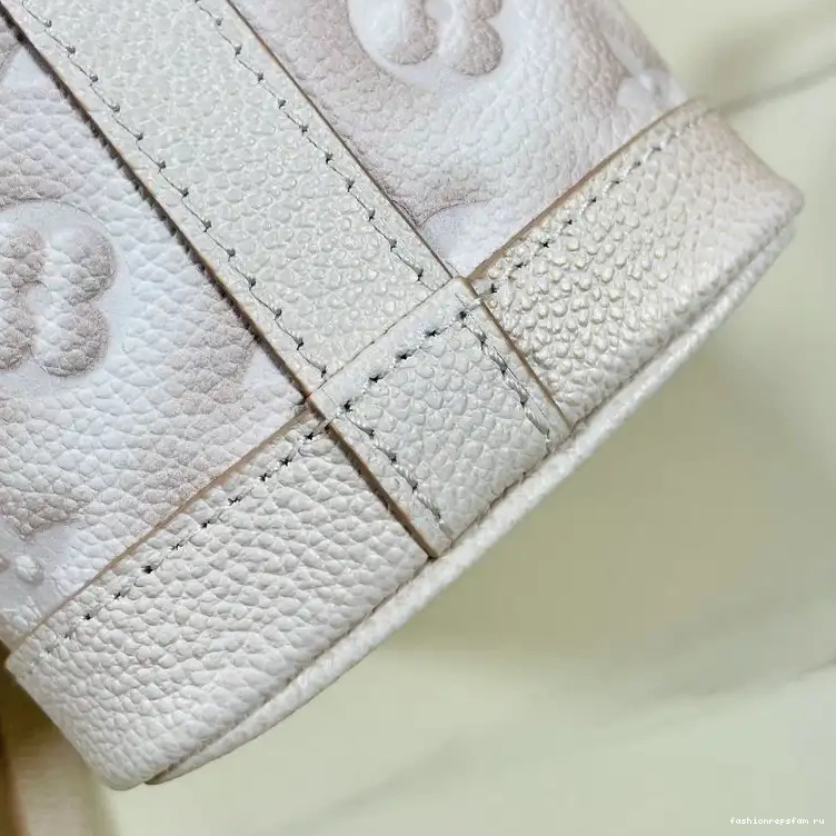 Fashionrep Bag 2207DJ0016 LV 0820